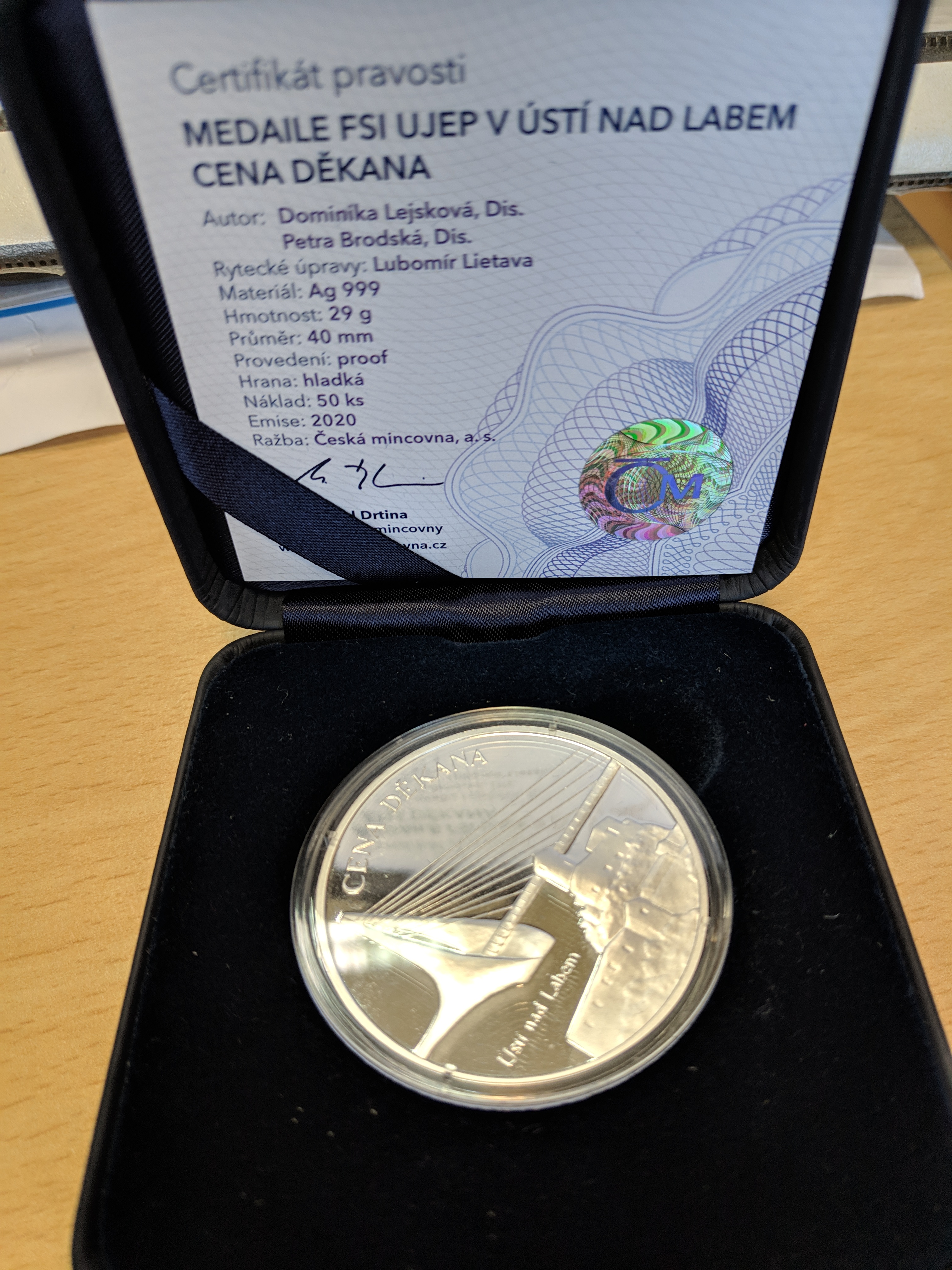 Srebrny medal dla prof. dr. hab. inż. Stanisława Legutko 