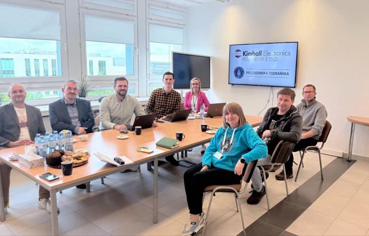 Rozwój współpracy Wydziału z KIMBALL ELECTRONICS POLAND w ramach projektu D-Sky